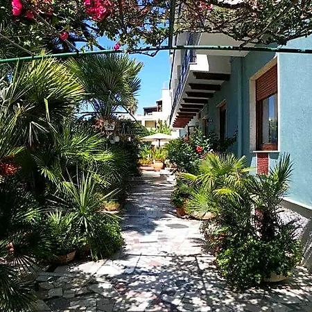 Giardino La Playa - Adults Only מלון