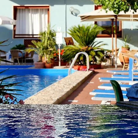 La Playa Отель 3*